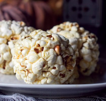Halloween Popcorn Treats recipe by rasoi menu